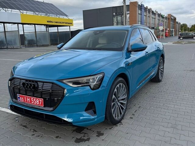 Желтый Рено Трафик, объемом двигателя 1.87 л и пробегом 297 тыс. км за 9700 $, фото 1 на Automoto.ua