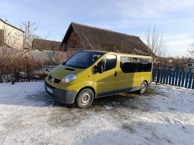 Жовтий Рено Трафік, об'ємом двигуна 1.9 л та пробігом 496 тис. км за 7000 $, фото 1 на Automoto.ua