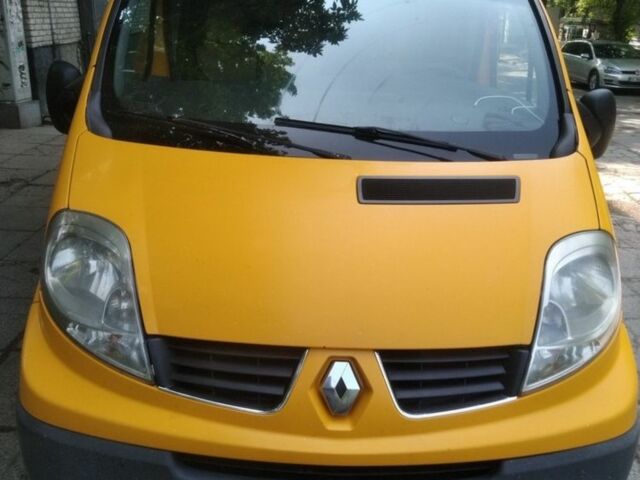 Жовтий Рено Трафік, об'ємом двигуна 2 л та пробігом 498 тис. км за 8900 $, фото 1 на Automoto.ua