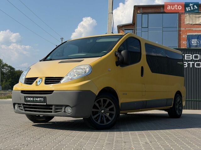 Жовтий Рено Трафік, об'ємом двигуна 2 л та пробігом 250 тис. км за 10999 $, фото 1 на Automoto.ua