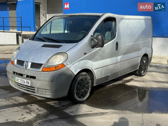 Серый Рено Трафик, объемом двигателя 1.87 л и пробегом 301 тыс. км за 6000 $, фото 1 на Automoto.ua