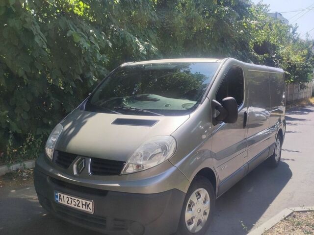Сірий Рено Трафік, об'ємом двигуна 2 л та пробігом 373 тис. км за 9500 $, фото 1 на Automoto.ua