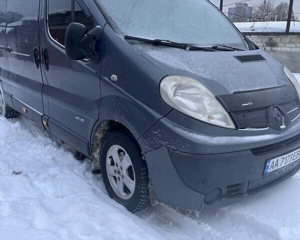 Сірий Рено Трафік, об'ємом двигуна 2 л та пробігом 345 тис. км за 12000 $, фото 1 на Automoto.ua