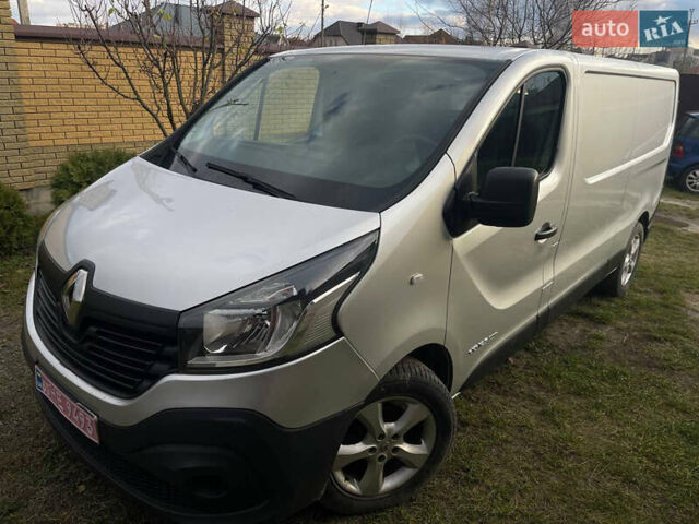 Серый Рено Трафик, объемом двигателя 1.6 л и пробегом 290 тыс. км за 12500 $, фото 1 на Automoto.ua