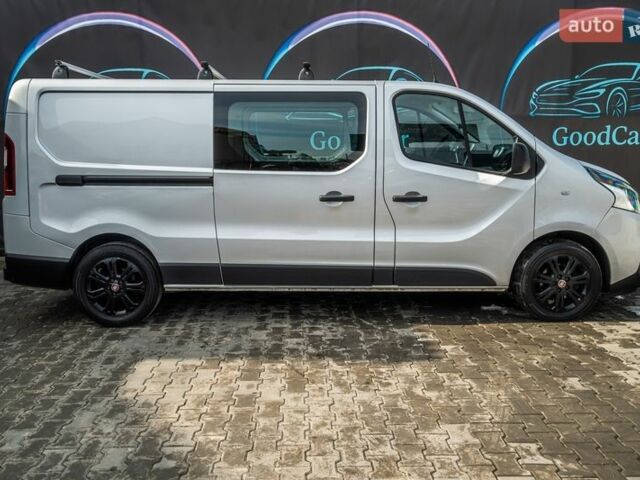 Серый Рено Трафик, объемом двигателя 2 л и пробегом 139 тыс. км за 18900 $, фото 1 на Automoto.ua