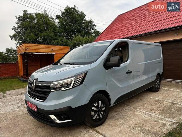 Серый Рено Трафик, объемом двигателя 2 л и пробегом 164 тыс. км за 21840 $, фото 1 на Automoto.ua