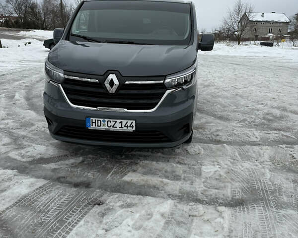 Сірий Рено Трафік, об'ємом двигуна 2 л та пробігом 55 тис. км за 23900 $, фото 1 на Automoto.ua
