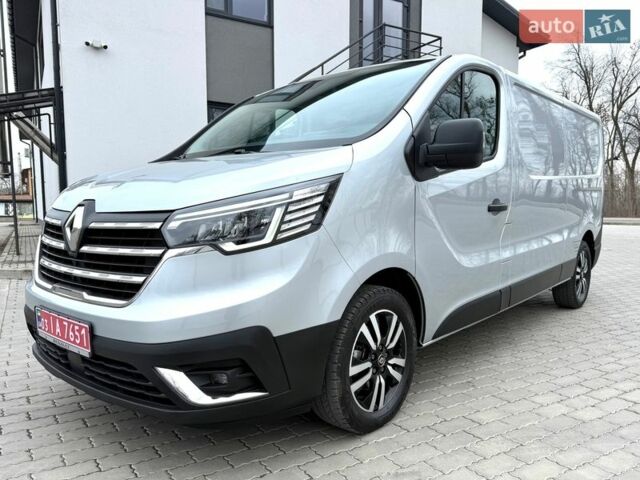 Сірий Рено Трафік, об'ємом двигуна 2 л та пробігом 145 тис. км за 25900 $, фото 1 на Automoto.ua