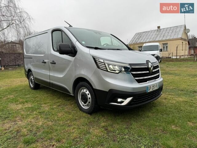 Сірий Рено Трафік, об'ємом двигуна 2 л та пробігом 173 тис. км за 24500 $, фото 1 на Automoto.ua