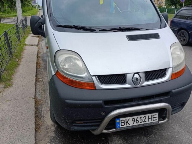Серый Рено Трафик, объемом двигателя 0 л и пробегом 430 тыс. км за 5900 $, фото 1 на Automoto.ua