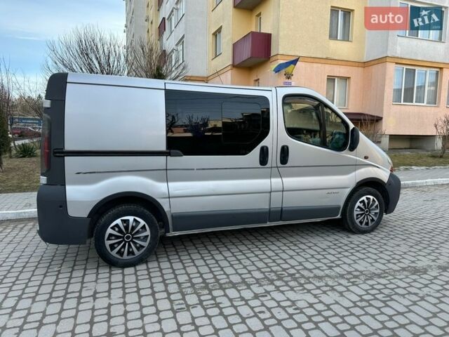 Сірий Рено Трафік, об'ємом двигуна 1.9 л та пробігом 250 тис. км за 7100 $, фото 1 на Automoto.ua