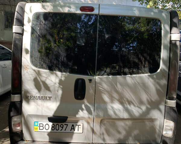 Сірий Рено Трафік, об'ємом двигуна 1.9 л та пробігом 460 тис. км за 6500 $, фото 1 на Automoto.ua