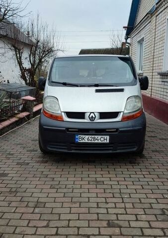 Серый Рено Трафик, объемом двигателя 1.87 л и пробегом 400 тыс. км за 6200 $, фото 1 на Automoto.ua