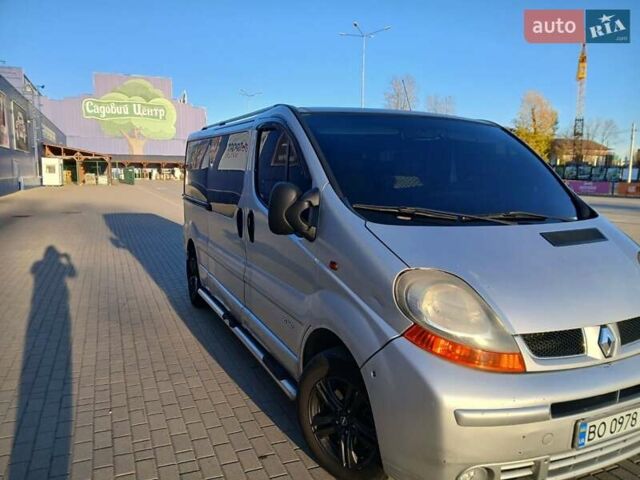 Сірий Рено Трафік, об'ємом двигуна 2.46 л та пробігом 400 тис. км за 7500 $, фото 1 на Automoto.ua
