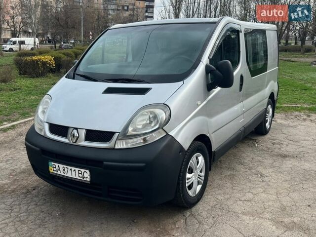 Сірий Рено Трафік, об'ємом двигуна 1.9 л та пробігом 353 тис. км за 6000 $, фото 1 на Automoto.ua