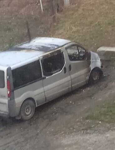 Серый Рено Трафик, объемом двигателя 2.5 л и пробегом 295 тыс. км за 1500 $, фото 1 на Automoto.ua