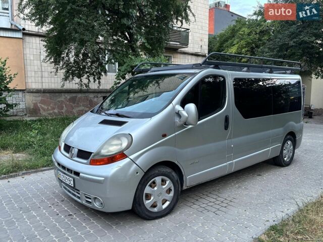Сірий Рено Трафік, об'ємом двигуна 2.46 л та пробігом 290 тис. км за 7500 $, фото 1 на Automoto.ua