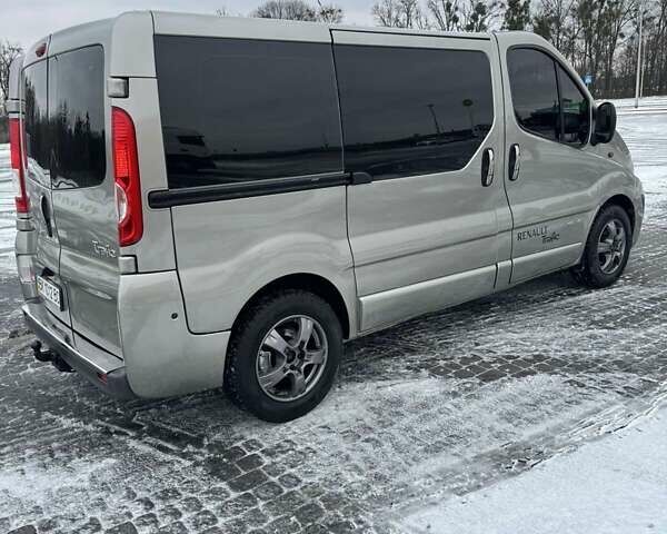Сірий Рено Трафік, об'ємом двигуна 2 л та пробігом 280 тис. км за 7200 $, фото 1 на Automoto.ua