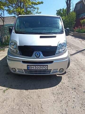 Сірий Рено Трафік, об'ємом двигуна 2 л та пробігом 367 тис. км за 8999 $, фото 1 на Automoto.ua