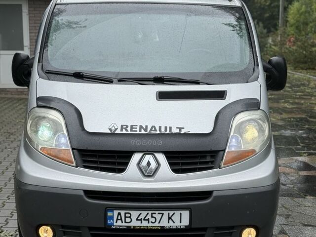 Сірий Рено Трафік, об'ємом двигуна 2 л та пробігом 320 тис. км за 9950 $, фото 1 на Automoto.ua