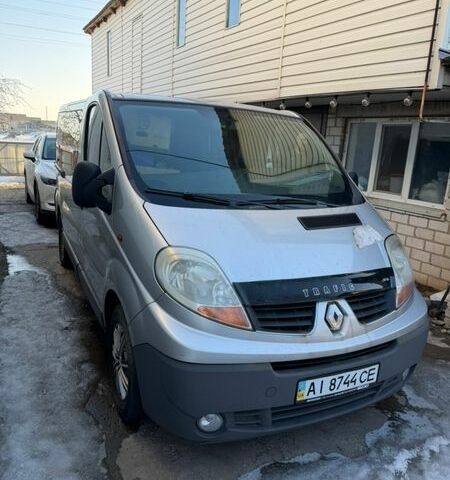 Серый Рено Трафик, объемом двигателя 2 л и пробегом 250 тыс. км за 7000 $, фото 1 на Automoto.ua