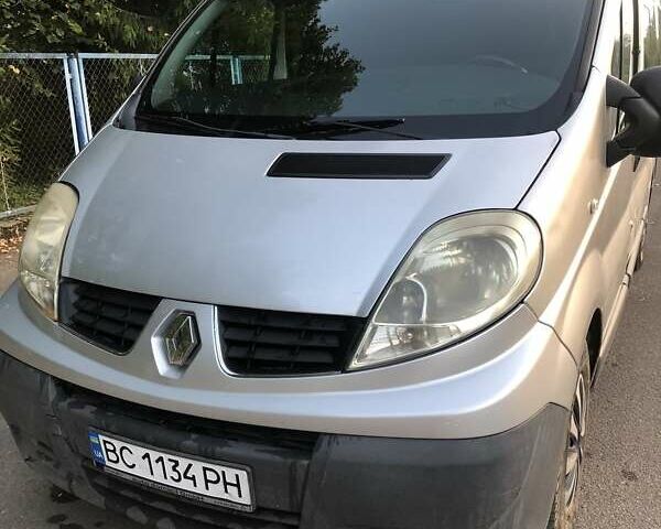 Сірий Рено Трафік, об'ємом двигуна 2 л та пробігом 380 тис. км за 7500 $, фото 1 на Automoto.ua