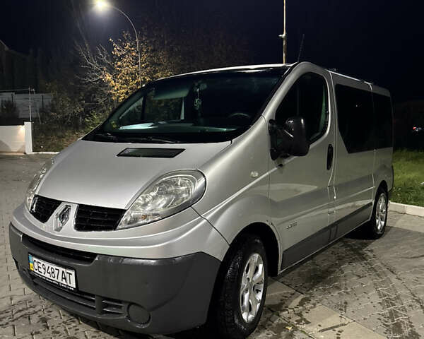 Сірий Рено Трафік, об'ємом двигуна 2 л та пробігом 375 тис. км за 8000 $, фото 1 на Automoto.ua