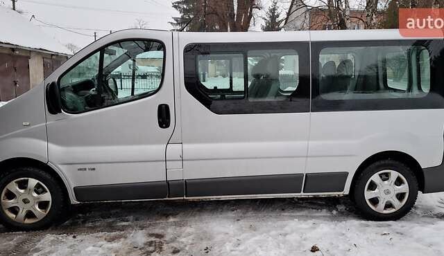 Сірий Рено Трафік, об'ємом двигуна 2 л та пробігом 226 тис. км за 10950 $, фото 1 на Automoto.ua