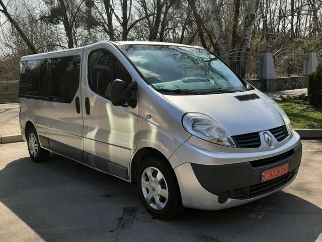 Сірий Рено Трафік, об'ємом двигуна 2 л та пробігом 261 тис. км за 12700 $, фото 1 на Automoto.ua