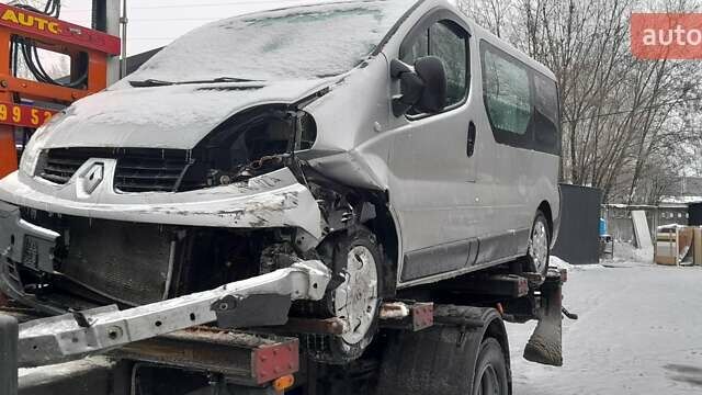 Сірий Рено Трафік, об'ємом двигуна 2 л та пробігом 329 тис. км за 5000 $, фото 1 на Automoto.ua