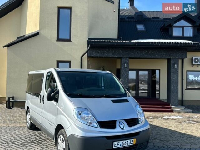 Серый Рено Трафик, объемом двигателя 2 л и пробегом 218 тыс. км за 14300 $, фото 1 на Automoto.ua