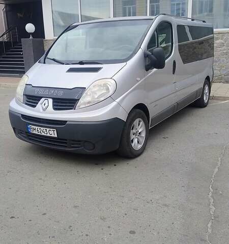 Серый Рено Трафик, объемом двигателя 2 л и пробегом 384 тыс. км за 11500 $, фото 1 на Automoto.ua