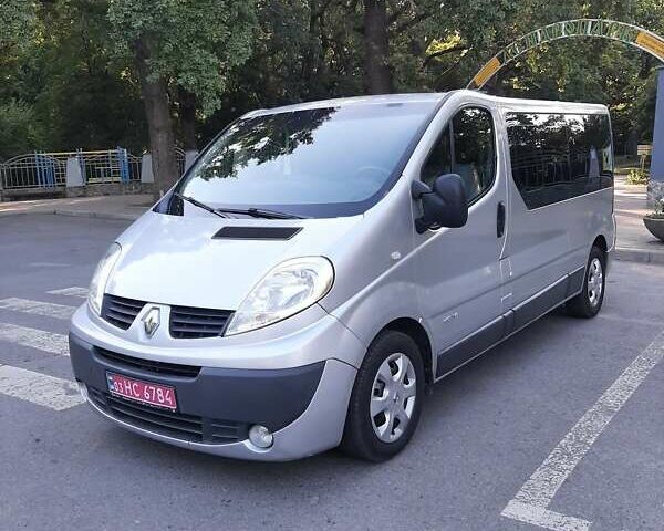 Серый Рено Трафик, объемом двигателя 2 л и пробегом 336 тыс. км за 12650 $, фото 1 на Automoto.ua