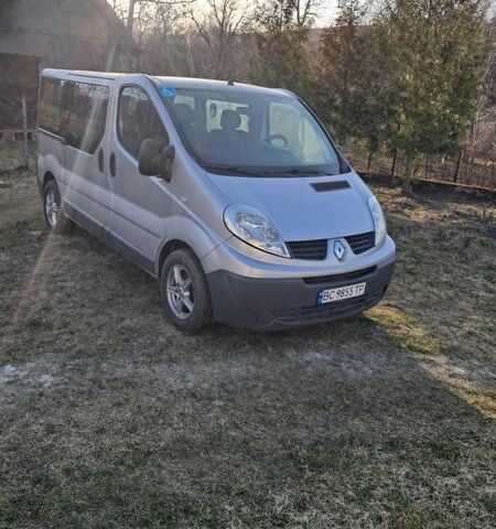 Серый Рено Трафик, объемом двигателя 2 л и пробегом 270 тыс. км за 11800 $, фото 1 на Automoto.ua