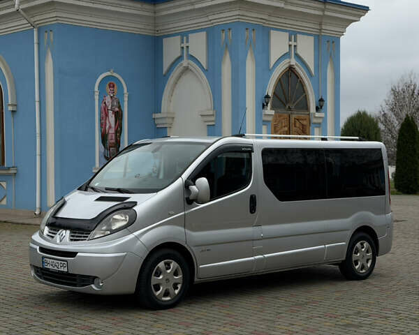 Сірий Рено Трафік, об'ємом двигуна 2 л та пробігом 295 тис. км за 14700 $, фото 1 на Automoto.ua