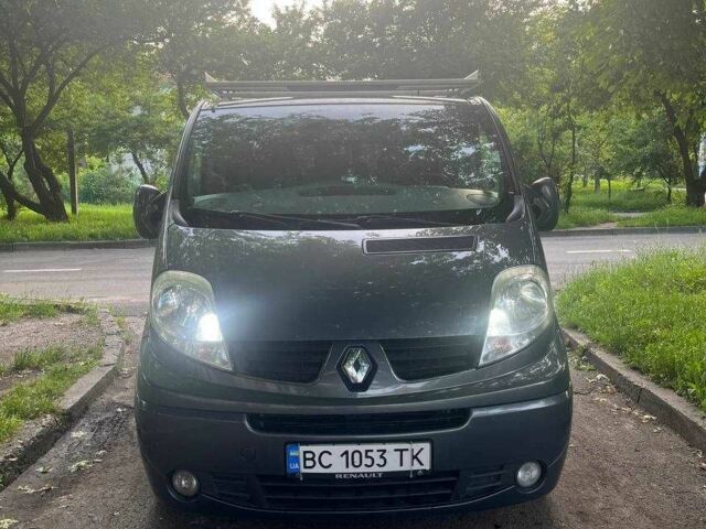 Сірий Рено Трафік, об'ємом двигуна 2 л та пробігом 265 тис. км за 15300 $, фото 1 на Automoto.ua