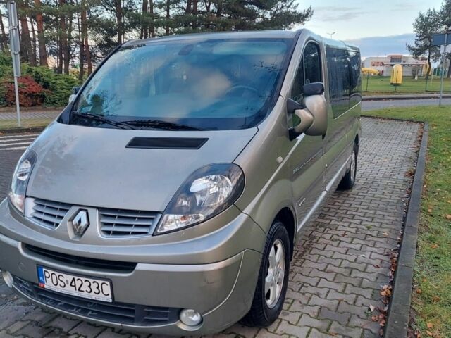 Сірий Рено Трафік, об'ємом двигуна 2 л та пробігом 130 тис. км за 8900 $, фото 1 на Automoto.ua