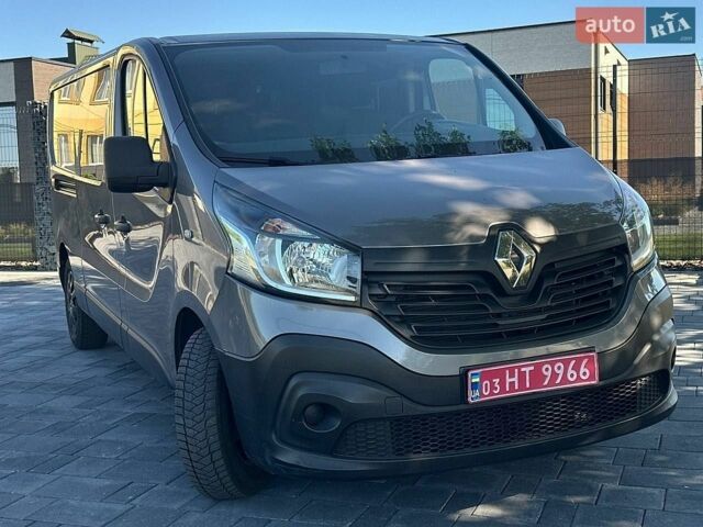 Сірий Рено Трафік, об'ємом двигуна 1.6 л та пробігом 180 тис. км за 15200 $, фото 1 на Automoto.ua