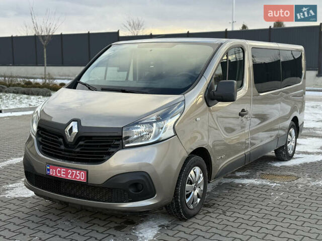 Сірий Рено Трафік, об'ємом двигуна 1.6 л та пробігом 267 тис. км за 14950 $, фото 1 на Automoto.ua