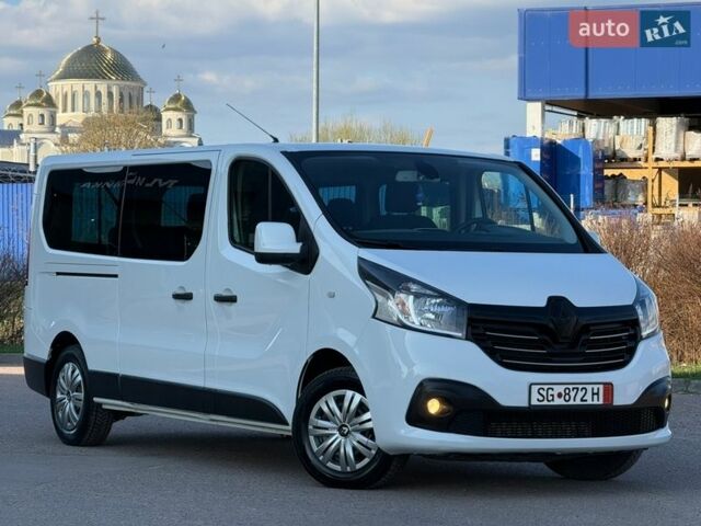 Серый Рено Трафик, объемом двигателя 1.6 л и пробегом 212 тыс. км за 16750 $, фото 1 на Automoto.ua