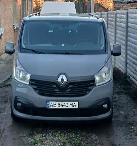 Сірий Рено Трафік, об'ємом двигуна 1.6 л та пробігом 205 тис. км за 16800 $, фото 1 на Automoto.ua