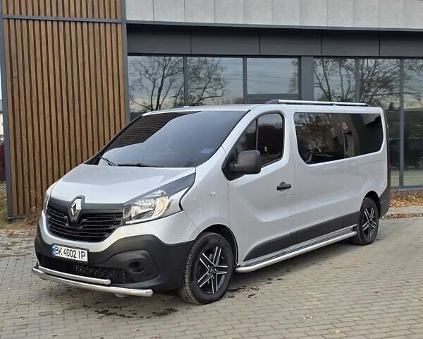 Сірий Рено Трафік, об'ємом двигуна 1.6 л та пробігом 225 тис. км за 24351 $, фото 1 на Automoto.ua