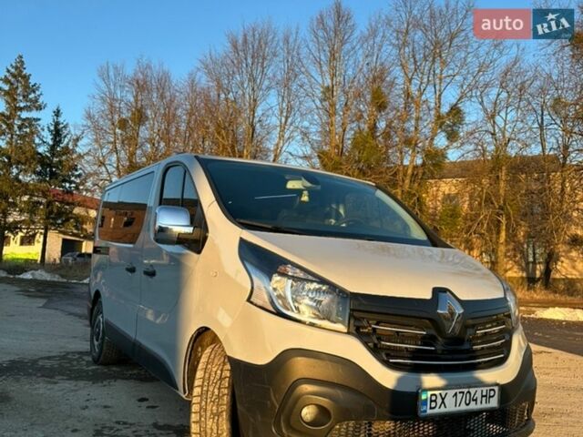 Серый Рено Трафик, объемом двигателя 1.6 л и пробегом 208 тыс. км за 16000 $, фото 1 на Automoto.ua