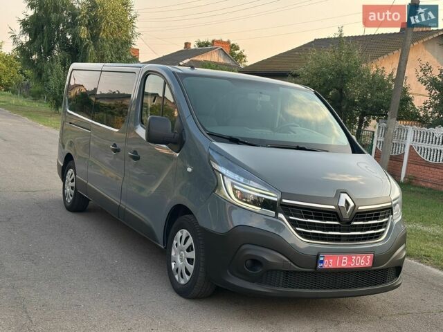 Сірий Рено Трафік, об'ємом двигуна 2 л та пробігом 313 тис. км за 23500 $, фото 1 на Automoto.ua