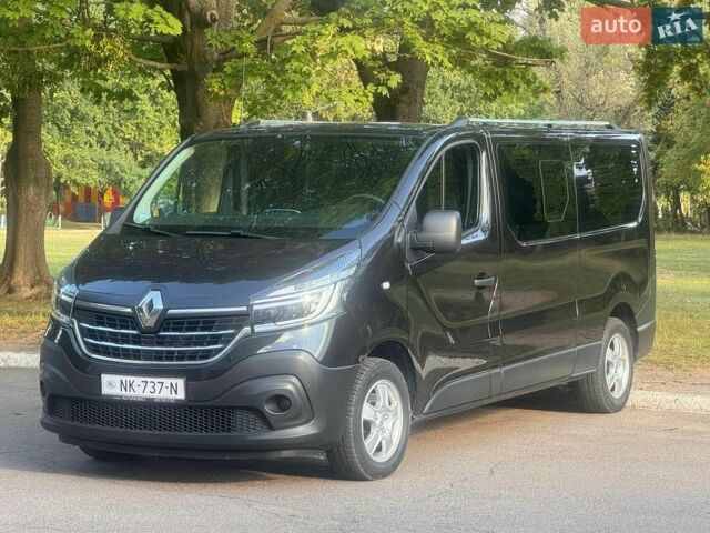 Сірий Рено Трафік, об'ємом двигуна 0 л та пробігом 222 тис. км за 21500 $, фото 1 на Automoto.ua