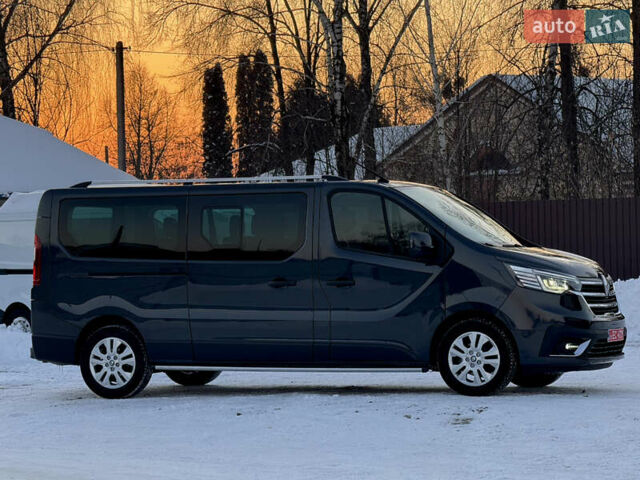 Сірий Рено Трафік, об'ємом двигуна 2 л та пробігом 107 тис. км за 34999 $, фото 1 на Automoto.ua