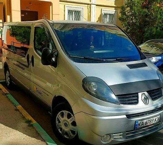Сірий Рено Трафік, об'ємом двигуна 2 л та пробігом 284 тис. км за 11500 $, фото 1 на Automoto.ua
