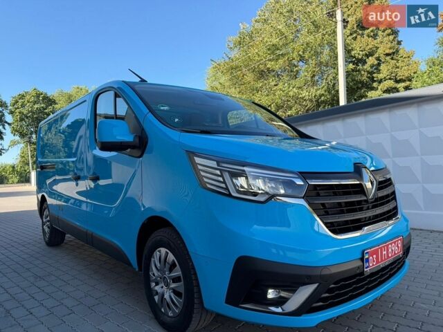 Синій Рено Трафік, об'ємом двигуна 2 л та пробігом 114 тис. км за 25600 $, фото 1 на Automoto.ua