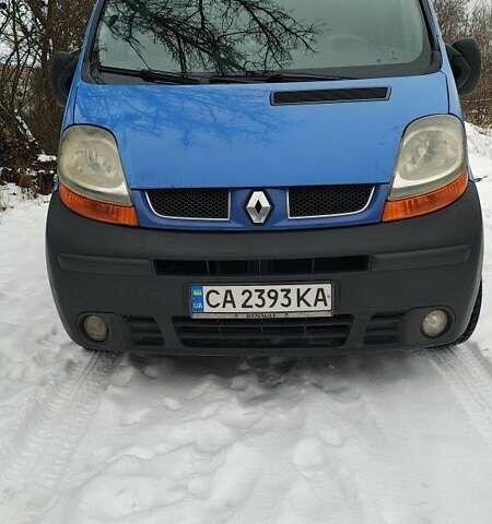 Синий Рено Трафик, объемом двигателя 1.9 л и пробегом 499 тыс. км за 6100 $, фото 1 на Automoto.ua