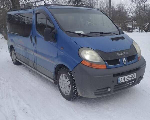 Синий Рено Трафик, объемом двигателя 1.9 л и пробегом 700 тыс. км за 6500 $, фото 1 на Automoto.ua